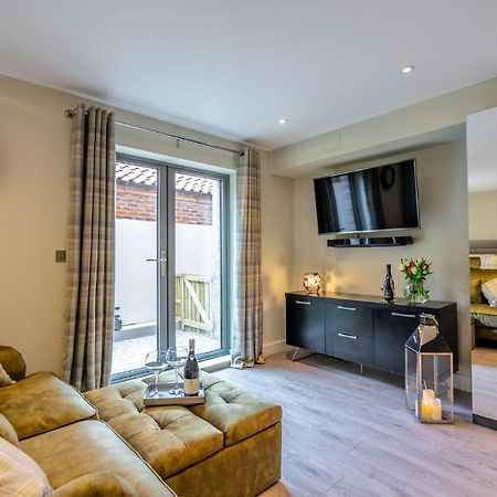 York Staycation With Free Parking Kültér fotó
